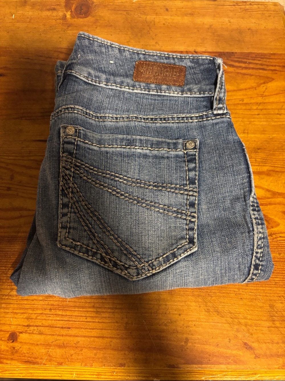 Boot cut Shyanne. 27w/32L